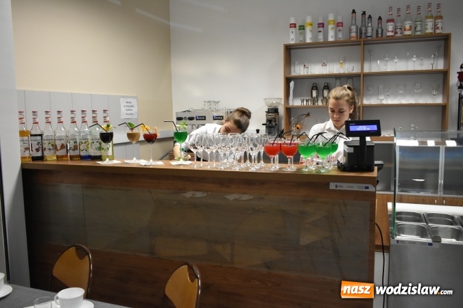 Zdjęcie w galerii na portalu naszwodzislaw.com: Przedsiębiorczość zaczyna się w szkole. VI Szkolne Forum Przedsiębiorczości w wodzisławskim Ekonomiku [FOTO] wiadomości z regionu