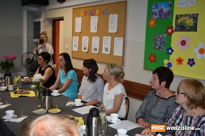 Zdjęcie w galerii na portalu naszwodzislaw.com: Przedsiębiorczość zaczyna się w szkole. VI Szkolne Forum Przedsiębiorczości w wodzisławskim Ekonomiku [FOTO] wiadomości z regionu