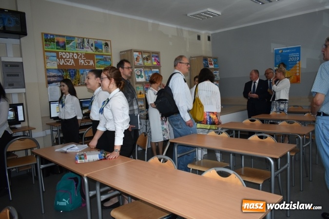 Zdjęcie w galerii na portalu naszwodzislaw.com: Przedsiębiorczość zaczyna się w szkole. VI Szkolne Forum Przedsiębiorczości w wodzisławskim Ekonomiku [FOTO] wiadomości z regionu