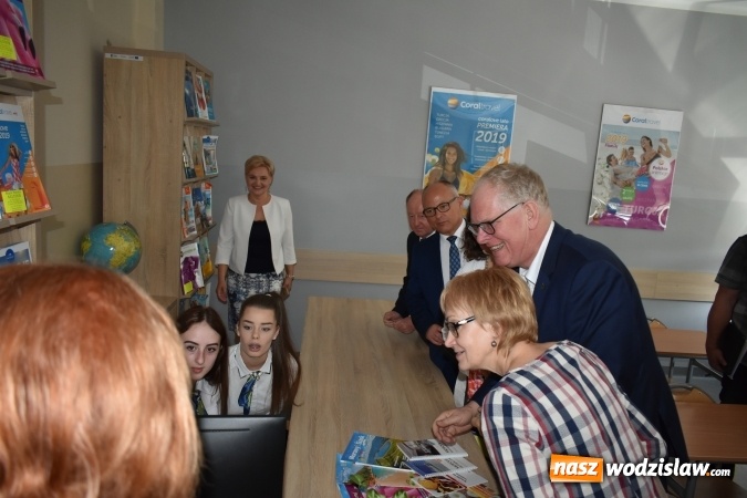 Zdjęcie w galerii na portalu naszwodzislaw.com: Przedsiębiorczość zaczyna się w szkole. VI Szkolne Forum Przedsiębiorczości w wodzisławskim Ekonomiku [FOTO] wiadomości z regionu