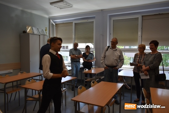 Zdjęcie w galerii na portalu naszwodzislaw.com: Przedsiębiorczość zaczyna się w szkole. VI Szkolne Forum Przedsiębiorczości w wodzisławskim Ekonomiku [FOTO] wiadomości z regionu