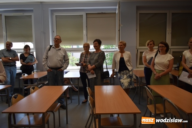 Zdjęcie w galerii na portalu naszwodzislaw.com: Przedsiębiorczość zaczyna się w szkole. VI Szkolne Forum Przedsiębiorczości w wodzisławskim Ekonomiku [FOTO] wiadomości z regionu