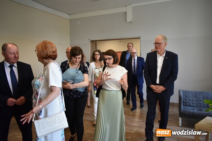 Zdjęcie w galerii na portalu naszwodzislaw.com: Przedsiębiorczość zaczyna się w szkole. VI Szkolne Forum Przedsiębiorczości w wodzisławskim Ekonomiku [FOTO] wiadomości z regionu
