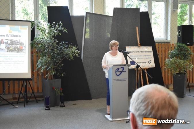 Zdjęcie w galerii na portalu naszwodzislaw.com: Przedsiębiorczość zaczyna się w szkole. VI Szkolne Forum Przedsiębiorczości w wodzisławskim Ekonomiku [FOTO] wiadomości z regionu