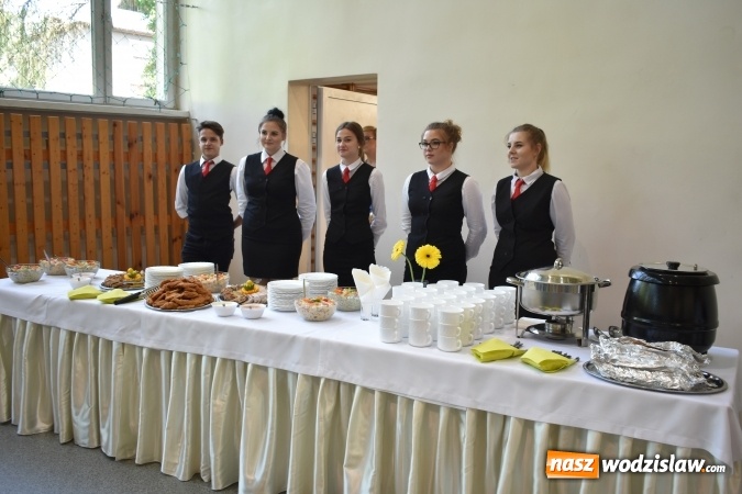 Zdjęcie w galerii na portalu naszwodzislaw.com: Przedsiębiorczość zaczyna się w szkole. VI Szkolne Forum Przedsiębiorczości w wodzisławskim Ekonomiku [FOTO] wiadomości z regionu