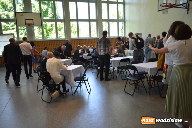 Zdjęcie w galerii na portalu naszwodzislaw.com: Przedsiębiorczość zaczyna się w szkole. VI Szkolne Forum Przedsiębiorczości w wodzisławskim Ekonomiku [FOTO] wiadomości z regionu