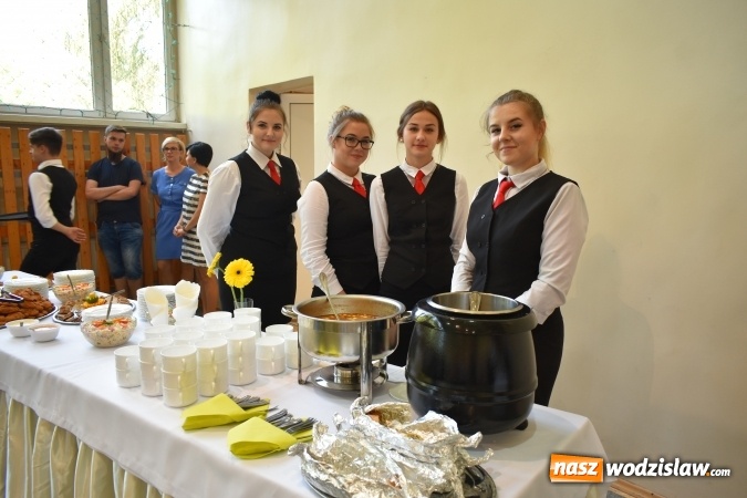 Zdjęcie w galerii na portalu naszwodzislaw.com: Przedsiębiorczość zaczyna się w szkole. VI Szkolne Forum Przedsiębiorczości w wodzisławskim Ekonomiku [FOTO] wiadomości z regionu