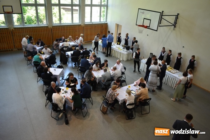 Zdjęcie w galerii na portalu naszwodzislaw.com: Przedsiębiorczość zaczyna się w szkole. VI Szkolne Forum Przedsiębiorczości w wodzisławskim Ekonomiku [FOTO] wiadomości z regionu