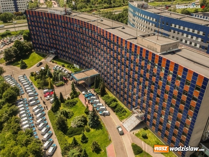 Zdjęcie w galerii na portalu naszwodzislaw.com: 54 hybrydy zasiliły flotę Śląskiej Policji [FOTO] wiadomości z regionu