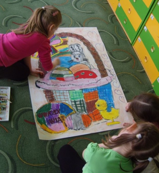 Zdjęcie w galerii na portalu naszwodzislaw.com: Fani Odry ze Skrzatkami i Czekoladkami wiadomości z regionu