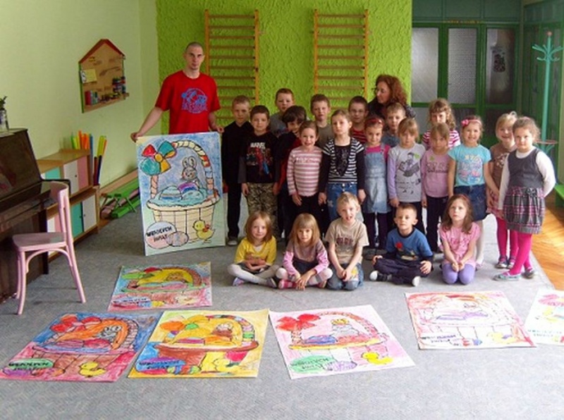 Zdjęcie w galerii na portalu naszwodzislaw.com: Fani Odry ze Skrzatkami i Czekoladkami wiadomości z regionu