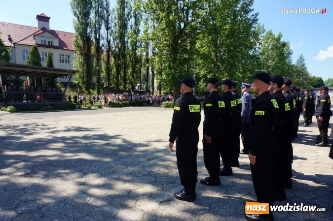 Zdjęcie w galerii na portalu naszwodzislaw.com: 119 nowych policjantów w szeregach Śląskiej Policji [FOTO] wiadomości z regionu