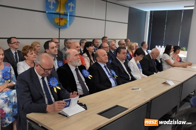 Zdjęcie w galerii na portalu naszwodzislaw.com: Pamiątkowy mural na piętnastą rocznicę wstąpienia Polski do UE [FOTO i WIDEO] wiadomości z regionu