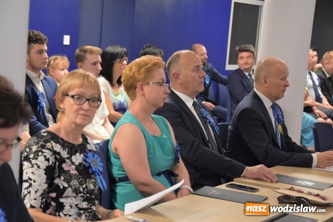 Zdjęcie w galerii na portalu naszwodzislaw.com: Pamiątkowy mural na piętnastą rocznicę wstąpienia Polski do UE [FOTO i WIDEO] wiadomości z regionu