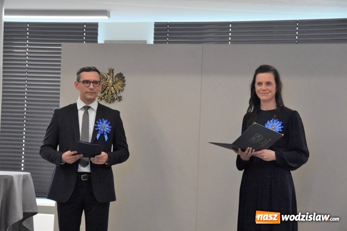 Zdjęcie w galerii na portalu naszwodzislaw.com: Pamiątkowy mural na piętnastą rocznicę wstąpienia Polski do UE [FOTO i WIDEO] wiadomości z regionu