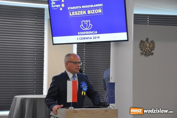 Zdjęcie w galerii na portalu naszwodzislaw.com: Pamiątkowy mural na piętnastą rocznicę wstąpienia Polski do UE [FOTO i WIDEO] wiadomości z regionu