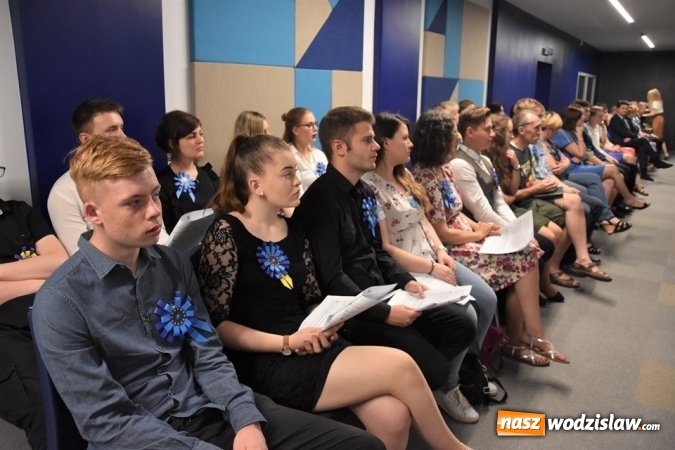 Zdjęcie w galerii na portalu naszwodzislaw.com: Pamiątkowy mural na piętnastą rocznicę wstąpienia Polski do UE [FOTO i WIDEO] wiadomości z regionu