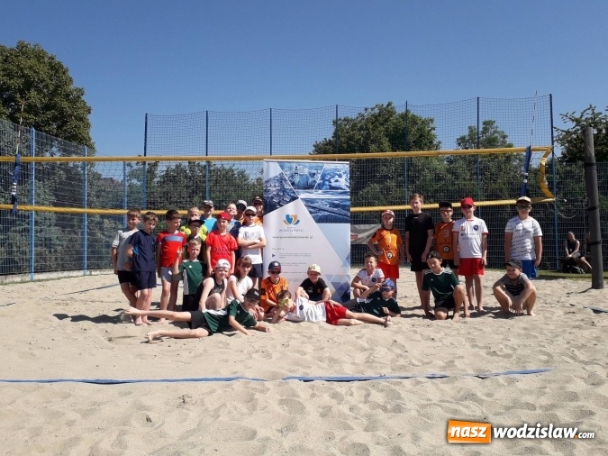 Zdjęcie w galerii na portalu naszwodzislaw.com: Siatkarze do lat 11 rywalizowali o Grand Prix Starosty Wodzisławskiego wiadomości z regionu