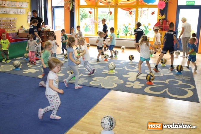 Zdjęcie w galerii na portalu naszwodzislaw.com: Dzieci z Plastusiowa nie mogą narzekać na nudę wiadomości z regionu