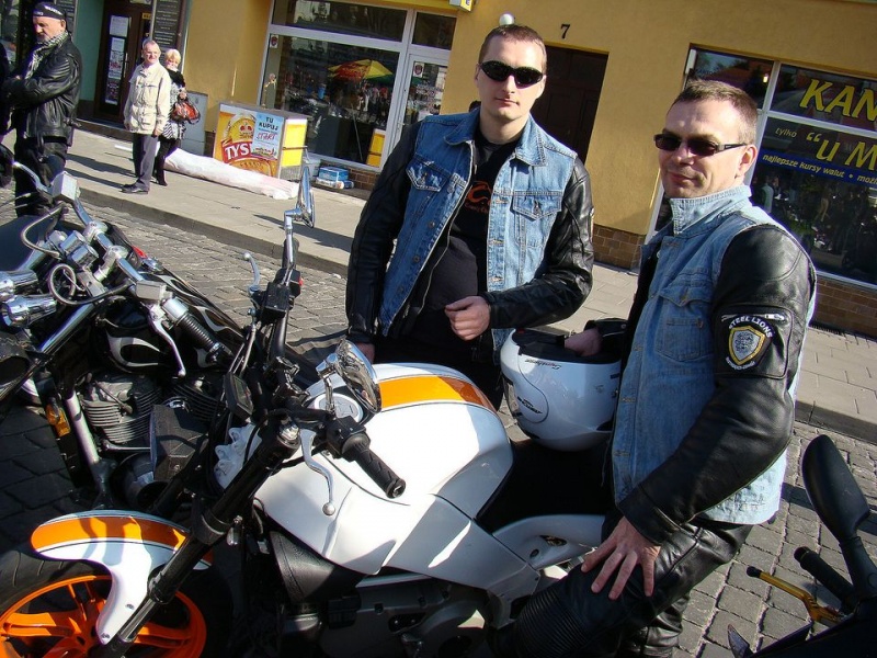 Zdjęcie w galerii na portalu naszwodzislaw.com: W Wodzisławiu zabiło MOTOSERCE wiadomości z regionu