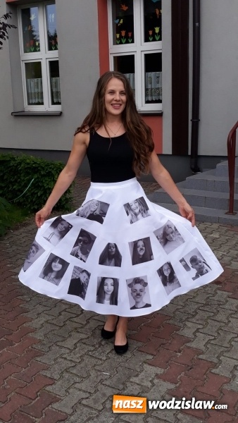 Zdjęcie w galerii na portalu naszwodzislaw.com: Wyjątkowe pożegnanie i niezwykła sukienka wiadomości z regionu