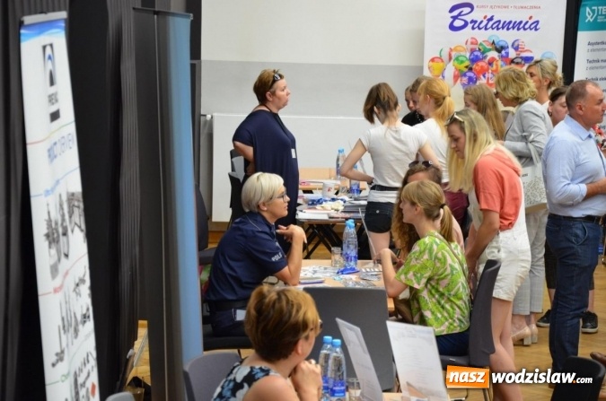 Zdjęcie w galerii na portalu naszwodzislaw.com: Spore zainteresowanie wakacyjną pracą wiadomości z regionu