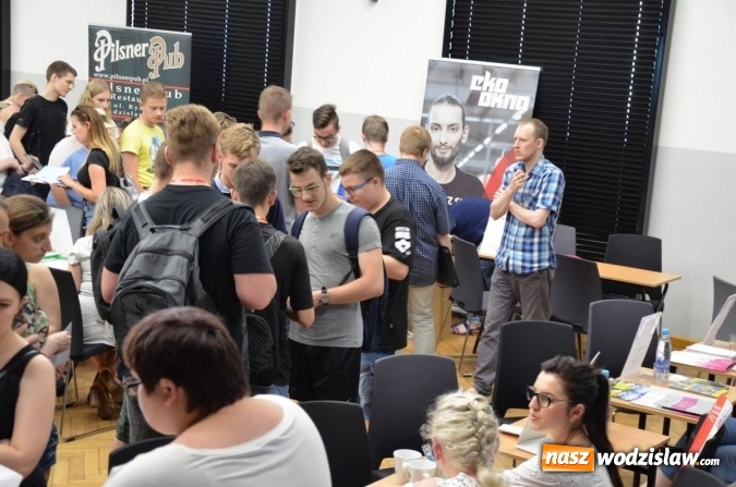 Zdjęcie w galerii na portalu naszwodzislaw.com: Spore zainteresowanie wakacyjną pracą wiadomości z regionu