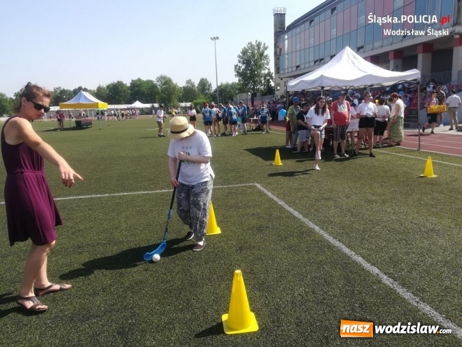 Zdjęcie w galerii na portalu naszwodzislaw.com: Wodzisławscy policjanci na Olimpiadzie Osób Niepełnosprawnych wiadomości z regionu