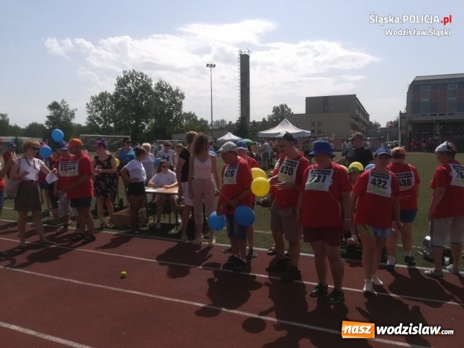 Zdjęcie w galerii na portalu naszwodzislaw.com: Wodzisławscy policjanci na Olimpiadzie Osób Niepełnosprawnych wiadomości z regionu