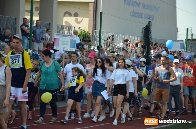 Zdjęcie w galerii na portalu naszwodzislaw.com: Przeżyjmy to jeszcze raz. Relacja filmowa z Powiatowej Olimpiady Osób Niepełnosprawnych wiadomości z regionu