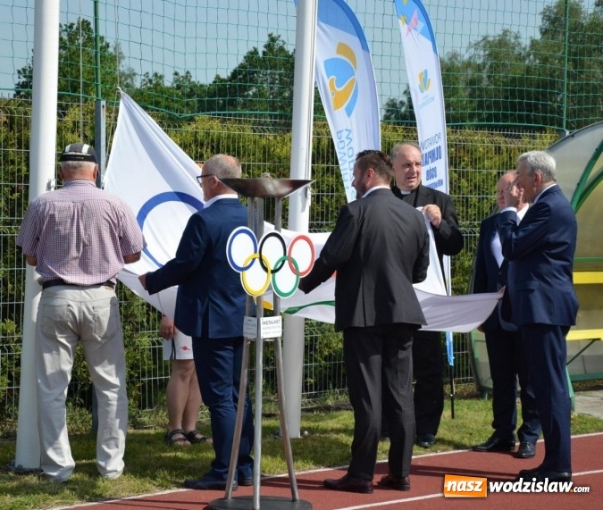 Zdjęcie w galerii na portalu naszwodzislaw.com: Przeżyjmy to jeszcze raz. Relacja filmowa z Powiatowej Olimpiady Osób Niepełnosprawnych wiadomości z regionu