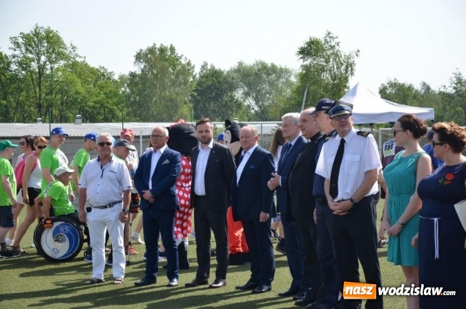Zdjęcie w galerii na portalu naszwodzislaw.com: Przeżyjmy to jeszcze raz. Relacja filmowa z Powiatowej Olimpiady Osób Niepełnosprawnych wiadomości z regionu