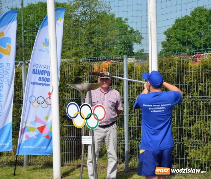 Zdjęcie w galerii na portalu naszwodzislaw.com: Przeżyjmy to jeszcze raz. Relacja filmowa z Powiatowej Olimpiady Osób Niepełnosprawnych wiadomości z regionu