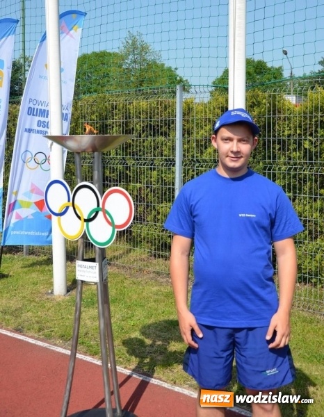 Zdjęcie w galerii na portalu naszwodzislaw.com: Przeżyjmy to jeszcze raz. Relacja filmowa z Powiatowej Olimpiady Osób Niepełnosprawnych wiadomości z regionu