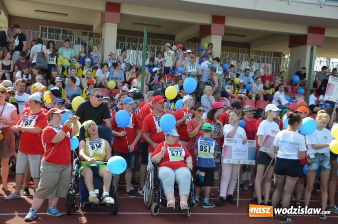 Zdjęcie w galerii na portalu naszwodzislaw.com: Przeżyjmy to jeszcze raz. Relacja filmowa z Powiatowej Olimpiady Osób Niepełnosprawnych wiadomości z regionu