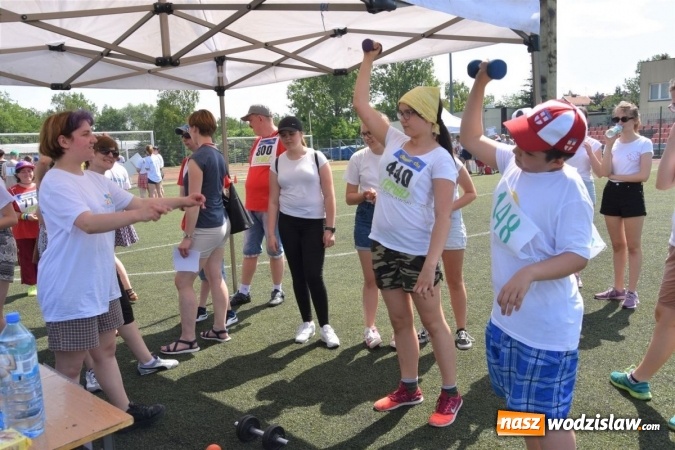 Zdjęcie w galerii na portalu naszwodzislaw.com: Przeżyjmy to jeszcze raz. Relacja filmowa z Powiatowej Olimpiady Osób Niepełnosprawnych wiadomości z regionu