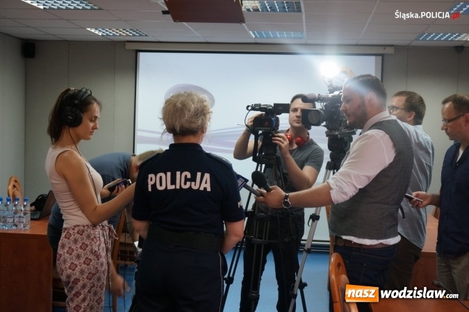 Zdjęcie w galerii na portalu naszwodzislaw.com: Nie dopuśćmy, aby białe stało się czarne wiadomości z regionu