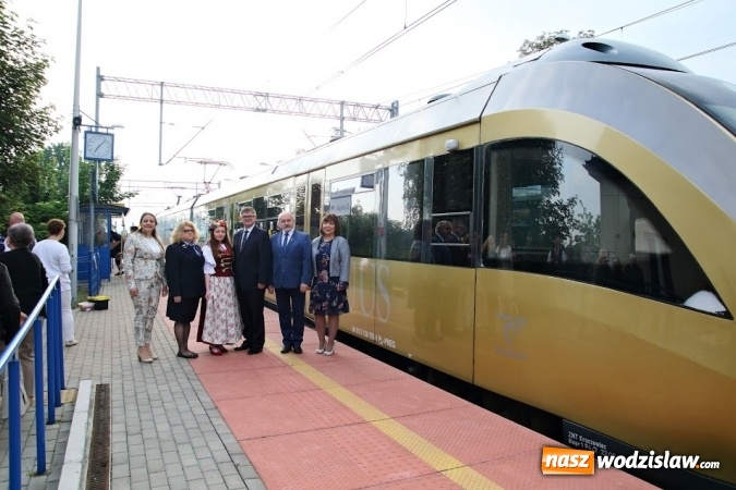 Zdjęcie w galerii na portalu naszwodzislaw.com: Pociągiem do sanktuarium w Gidlach. Pielgrzymka z Olzy  wiadomości z regionu