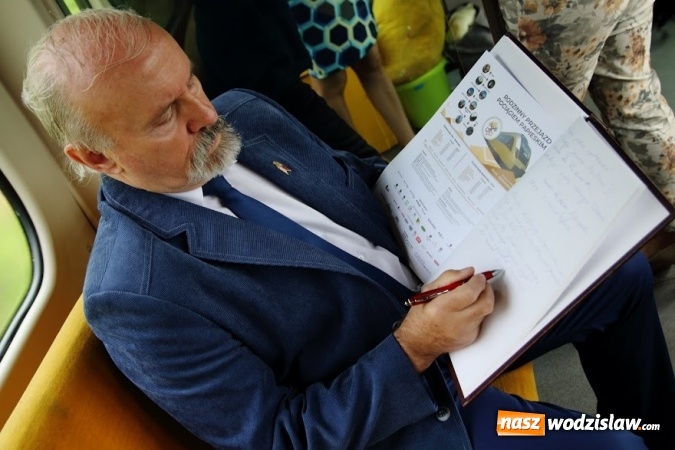 Zdjęcie w galerii na portalu naszwodzislaw.com: Pociągiem do sanktuarium w Gidlach. Pielgrzymka z Olzy  wiadomości z regionu