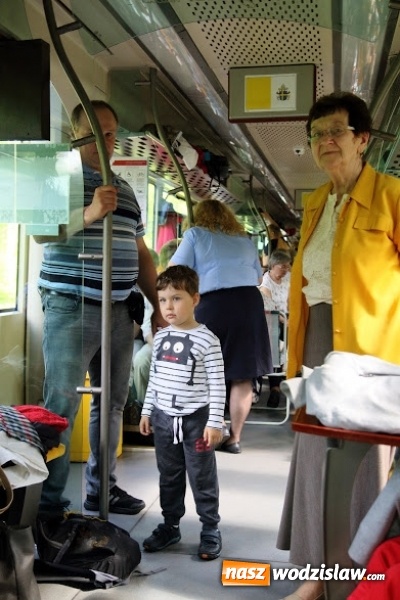 Zdjęcie w galerii na portalu naszwodzislaw.com: Pociągiem do sanktuarium w Gidlach. Pielgrzymka z Olzy  wiadomości z regionu