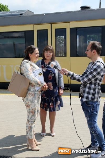 Zdjęcie w galerii na portalu naszwodzislaw.com: Pociągiem do sanktuarium w Gidlach. Pielgrzymka z Olzy  wiadomości z regionu