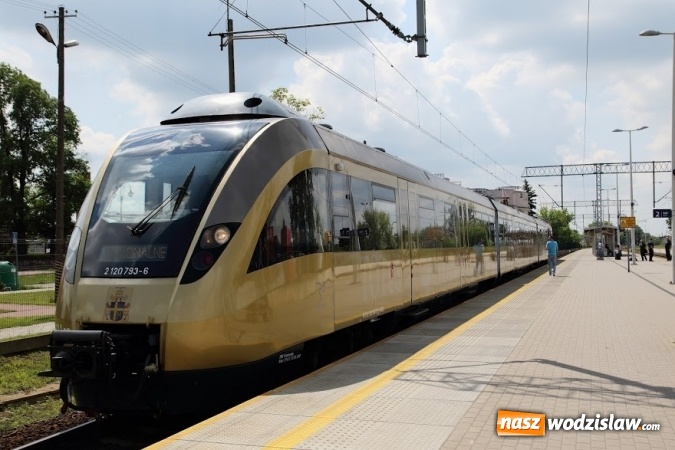 Zdjęcie w galerii na portalu naszwodzislaw.com: Pociągiem do sanktuarium w Gidlach. Pielgrzymka z Olzy  wiadomości z regionu