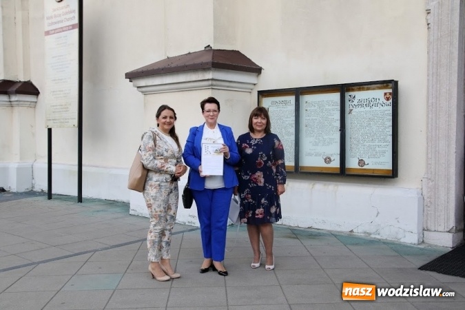 Zdjęcie w galerii na portalu naszwodzislaw.com: Pociągiem do sanktuarium w Gidlach. Pielgrzymka z Olzy  wiadomości z regionu