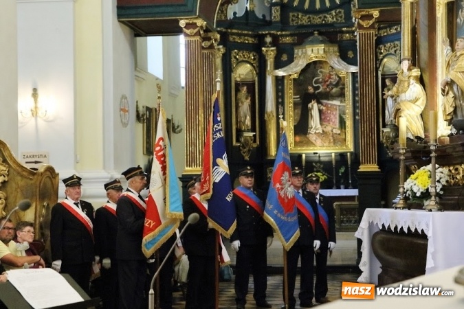 Zdjęcie w galerii na portalu naszwodzislaw.com: Pociągiem do sanktuarium w Gidlach. Pielgrzymka z Olzy  wiadomości z regionu