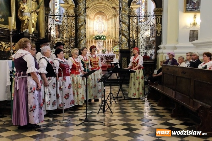 Zdjęcie w galerii na portalu naszwodzislaw.com: Pociągiem do sanktuarium w Gidlach. Pielgrzymka z Olzy  wiadomości z regionu