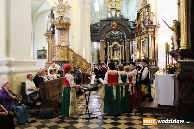 Zdjęcie w galerii na portalu naszwodzislaw.com: Pociągiem do sanktuarium w Gidlach. Pielgrzymka z Olzy  wiadomości z regionu