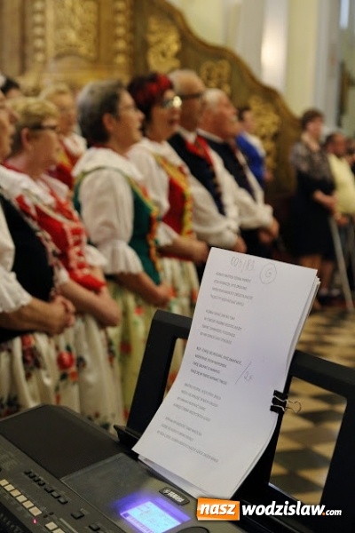 Zdjęcie w galerii na portalu naszwodzislaw.com: Pociągiem do sanktuarium w Gidlach. Pielgrzymka z Olzy  wiadomości z regionu