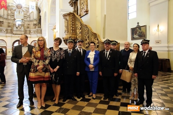 Zdjęcie w galerii na portalu naszwodzislaw.com: Pociągiem do sanktuarium w Gidlach. Pielgrzymka z Olzy  wiadomości z regionu