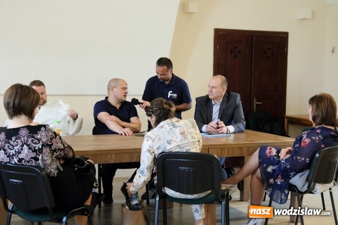 Zdjęcie w galerii na portalu naszwodzislaw.com: Pociągiem do sanktuarium w Gidlach. Pielgrzymka z Olzy  wiadomości z regionu