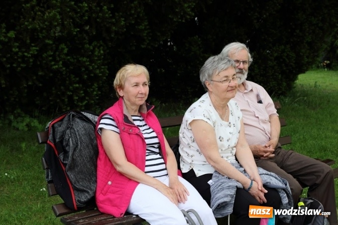 Zdjęcie w galerii na portalu naszwodzislaw.com: Pociągiem do sanktuarium w Gidlach. Pielgrzymka z Olzy  wiadomości z regionu